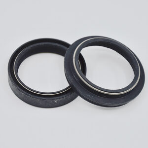 SKF Retén y guardapolvo color negro Showa 45x57.05x11.2